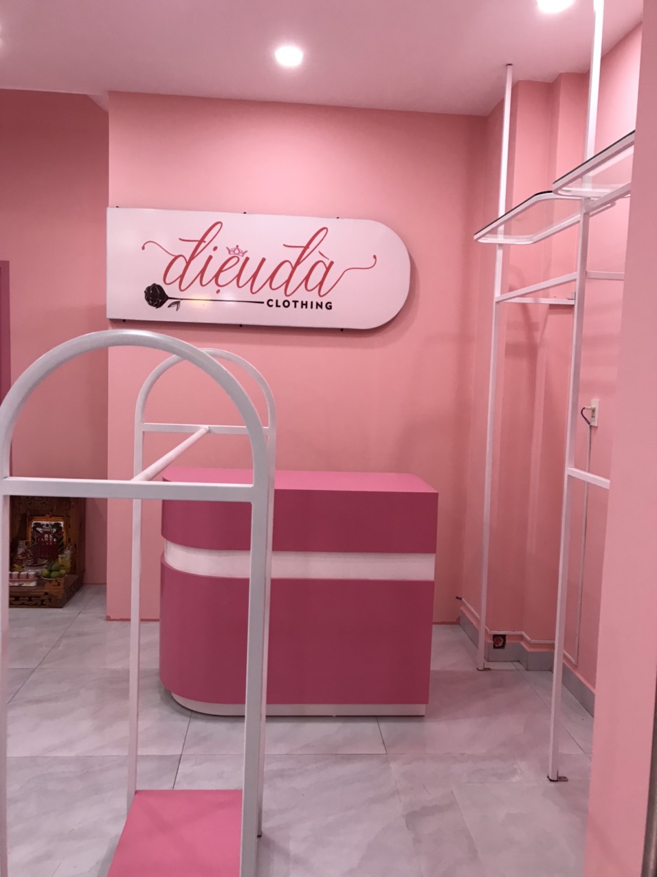 thiết kế nội thất Showroom