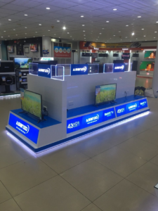 thi-cong-dao-trung-bay-tivi